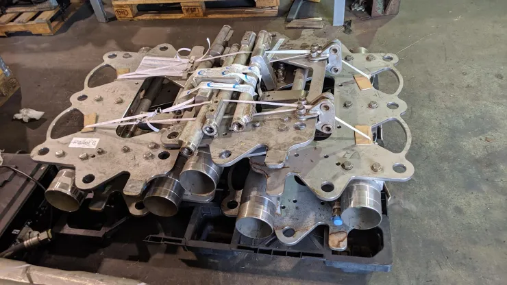 Source Hang Plates